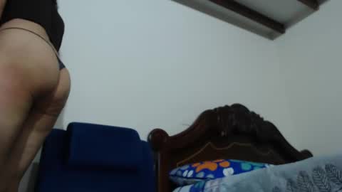 Snapshot of matturewet chatting on 02-07-25, 12:09 matturewet online show from 02-07-25, 12:09