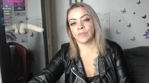Snapshot of mature_liaa chatting on 01-18-25, 11:55 Mature liaa online show from 01-18-25, 11:55