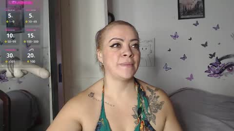 Snapshot of mature_liaa chatting on 02-20-25, 11:53 Mature liaa online show from 02-20-25, 11:53