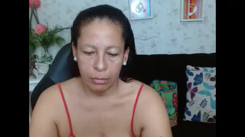 Snapshot of mature_martina_ chatting on 01-31-25, 05:19 Martina online show from 01-31-25, 05:19