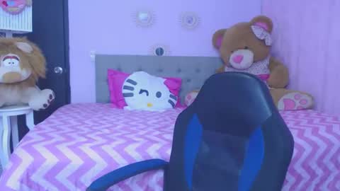 Martina online show from 11-30-25, 12:09