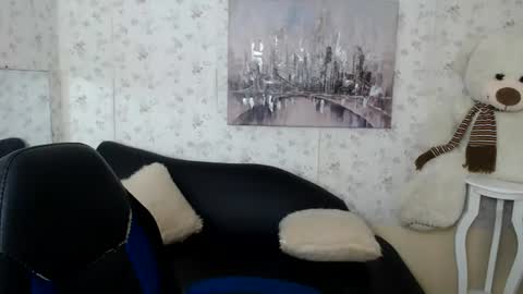 Martina online show from 06-17-26, 10:00