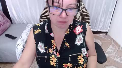 Sonia online show from 02-06-25, 02:48