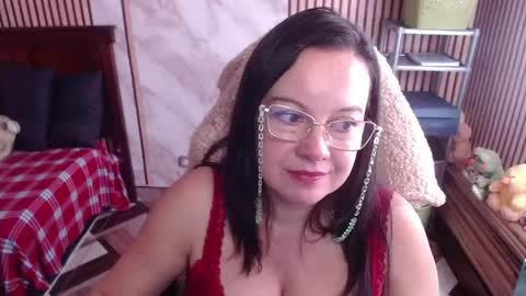 Snapshot of mature_wolf chatting on 04-10-26, 06:34 Sonia online show from 04-10-26, 06:34
