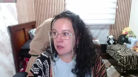 Snapshot of mature_wolf chatting on 04-16-26, 11:07 Sonia online show from 04-16-26, 11:07