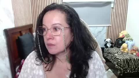 Snapshot of mature_wolf chatting on 04-22-26, 05:14 Sonia online show from 04-22-26, 05:14