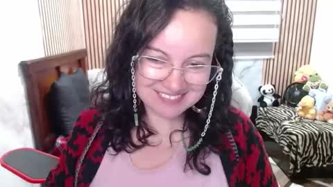 Snapshot of mature_wolf chatting on 04-29-26, 04:22 Sonia online show from 04-29-26, 04:22
