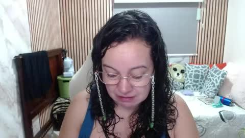 Snapshot of mature_wolf chatting on 05-13-26, 02:36 Sonia online show from 05-13-26, 02:36