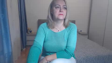 Snapshot of maturediana chatting on 03-23-26, 03:10 maturediana online show from 03-23-26, 03:10