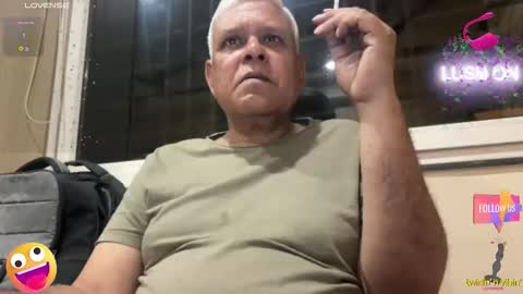 Snapshot of maturedman_44 chatting on 12-22-25, 12:57 DEV online show from 12-22-25, 12:57