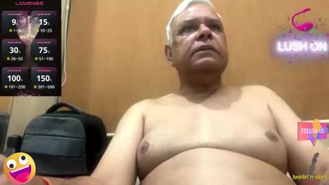 Snapshot of maturedman_44 chatting on 02-04-26, 12:05 DEV online show from 02-04-26, 12:05