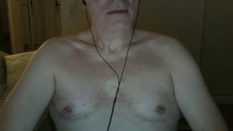 Snapshot of maturehotman chatting on 12-08-24, 07:15 maturehotman online show from 12-08-24, 07:15