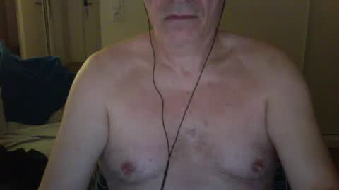 Snapshot of maturehotman chatting on 01-03-25, 05:17 maturehotman online show from 01-03-25, 05:17