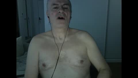 Snapshot of maturehotman chatting on 03-06-25, 07:03 maturehotman online show from 03-06-25, 07:03