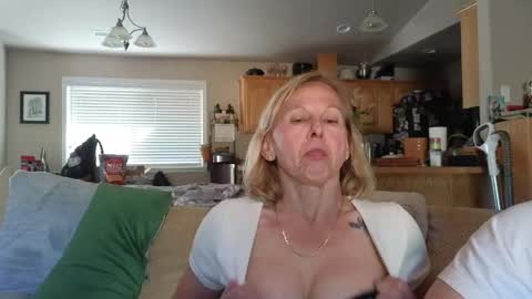 JustUs online show from 05-20-26, 01:23
