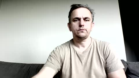 Snapshot of matureontheedge chatting on 06-14-26, 06:04 matureontheedge online show from 06-14-26, 06:04