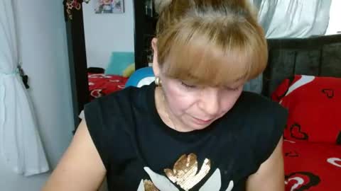 Cecilia online show from 06-25-26, 07:40