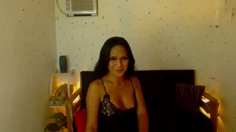 Snapshot of maturity_mommy_intown chatting on 10-04-25, 11:03 maturity_mommy_intown online show from 10-04-25, 11:03