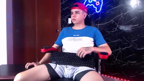 Matias online show from 01-06-25, 02:58