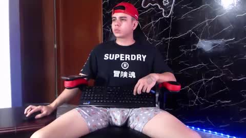 Matias online show from 01-11-25, 02:04