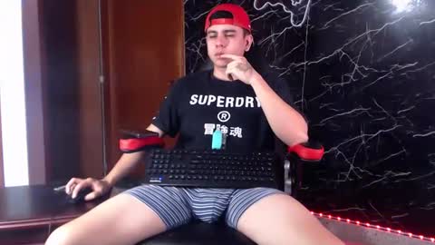 Matias online show from 01-22-25, 01:11