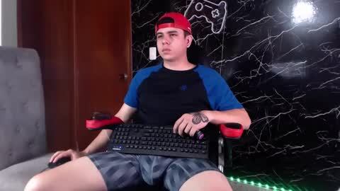 Matias online show from 03-12-25, 02:01