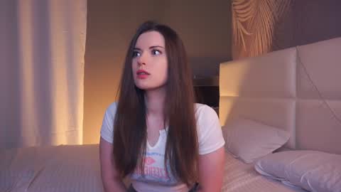 Lily online show from 01-19-25, 10:17