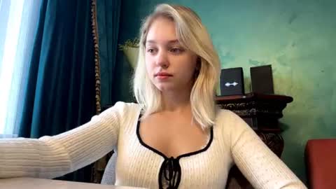 Eva  1st day online show from 06-26-26, 07:35