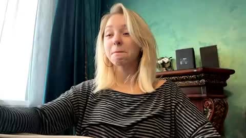 Eva  1st day online show from 06-27-26, 07:35