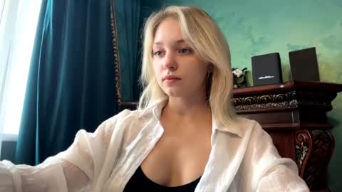 Eva  1st day online show from 07-07-26, 06:47