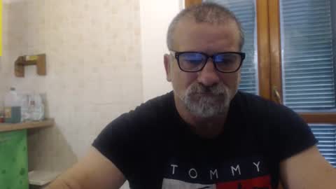 mauro1971 online show from 10-04-25, 03:21