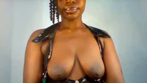 Snapshot of maverlous_pussy900 chatting on 02-25-26, 12:15 Maverlous pussy online show from 02-25-26, 12:15