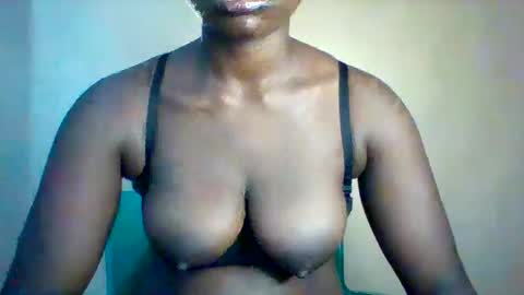 Snapshot of maverlous_pussy900 chatting on 03-10-26, 12:10 Maverlous pussy online show from 03-10-26, 12:10