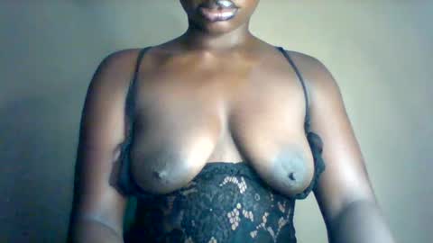 Snapshot of maverlous_pussy900 chatting on 03-24-26, 01:21 Maverlous pussy online show from 03-24-26, 01:21