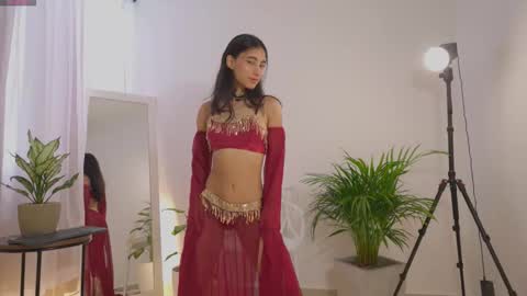 Maria Victoria Schedule 2pm until 9pm GMT-5 online show from 11-20-25, 05:23