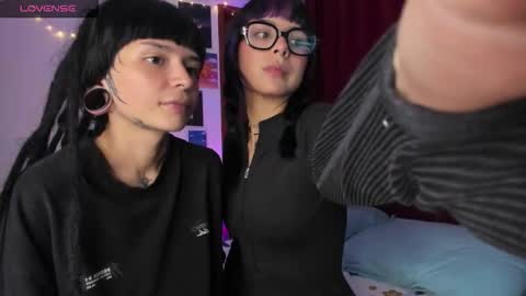 Snapshot of mavimist_ chatting on 03-26-26, 02:06 mavimist_ online show from 03-26-26, 02:06