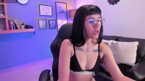 Mavis  online show from 02-06-26, 11:30