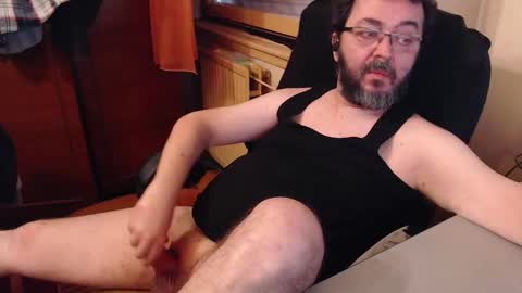 Max online show from 10-19-25, 01:56