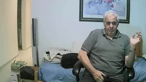 Snapshot of max_2017 chatting on 12-29-24, 03:00 max_2017 online show from 12-29-24, 03:00