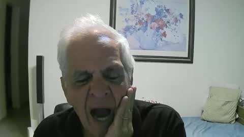 Snapshot of max_2017 chatting on 03-11-26, 03:23 max_2017 online show from 03-11-26, 03:23