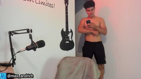 Max... online show from 03-06-26, 02:52