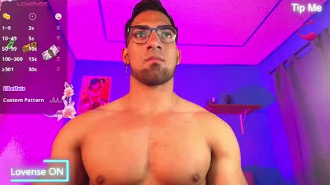 max_brown21 online show from 02-07-25, 08:31