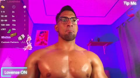 max_brown21 online show from 02-07-25, 11:34