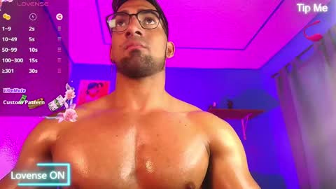 max_brown21 online show from 02-08-25, 11:13