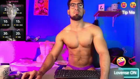 max_brown21 online show from 02-28-25, 12:09