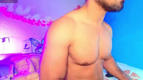 max_brown21 online show from 10-03-25, 11:51