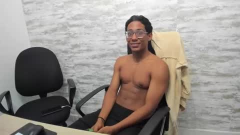 max_cumpower72 online show from 09-28-25, 01:00