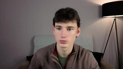 Max online show from 12-19-25, 06:42