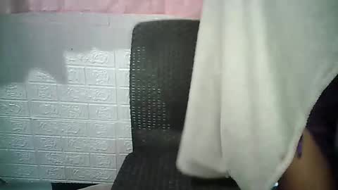 Snapshot of max_lovely123 chatting on 05-19-26, 02:01 max_lovely123 online show from 05-19-26, 02:01
