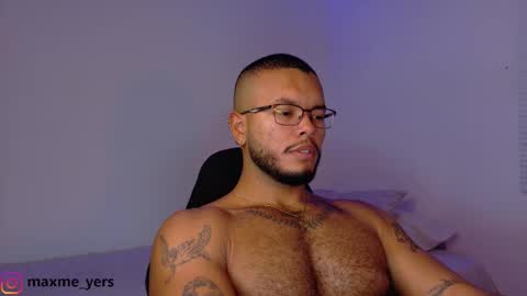 max_meyer online show from 10-11-25, 04:01